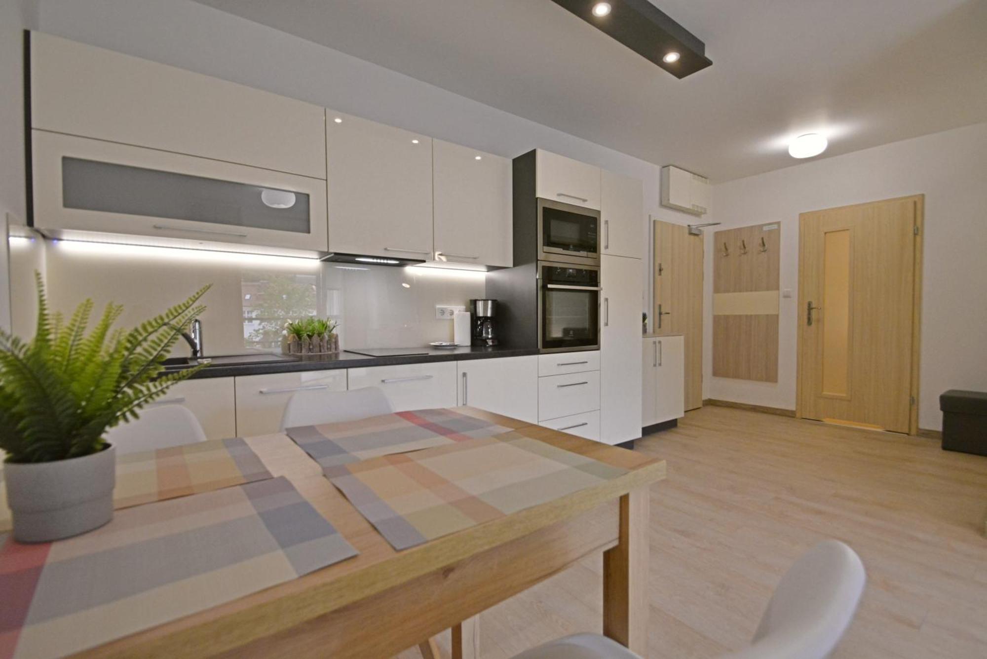 Osiedle Cesarskie Apartamenty - Parking - Apartamenty Bryza Świnoujście Exterior foto