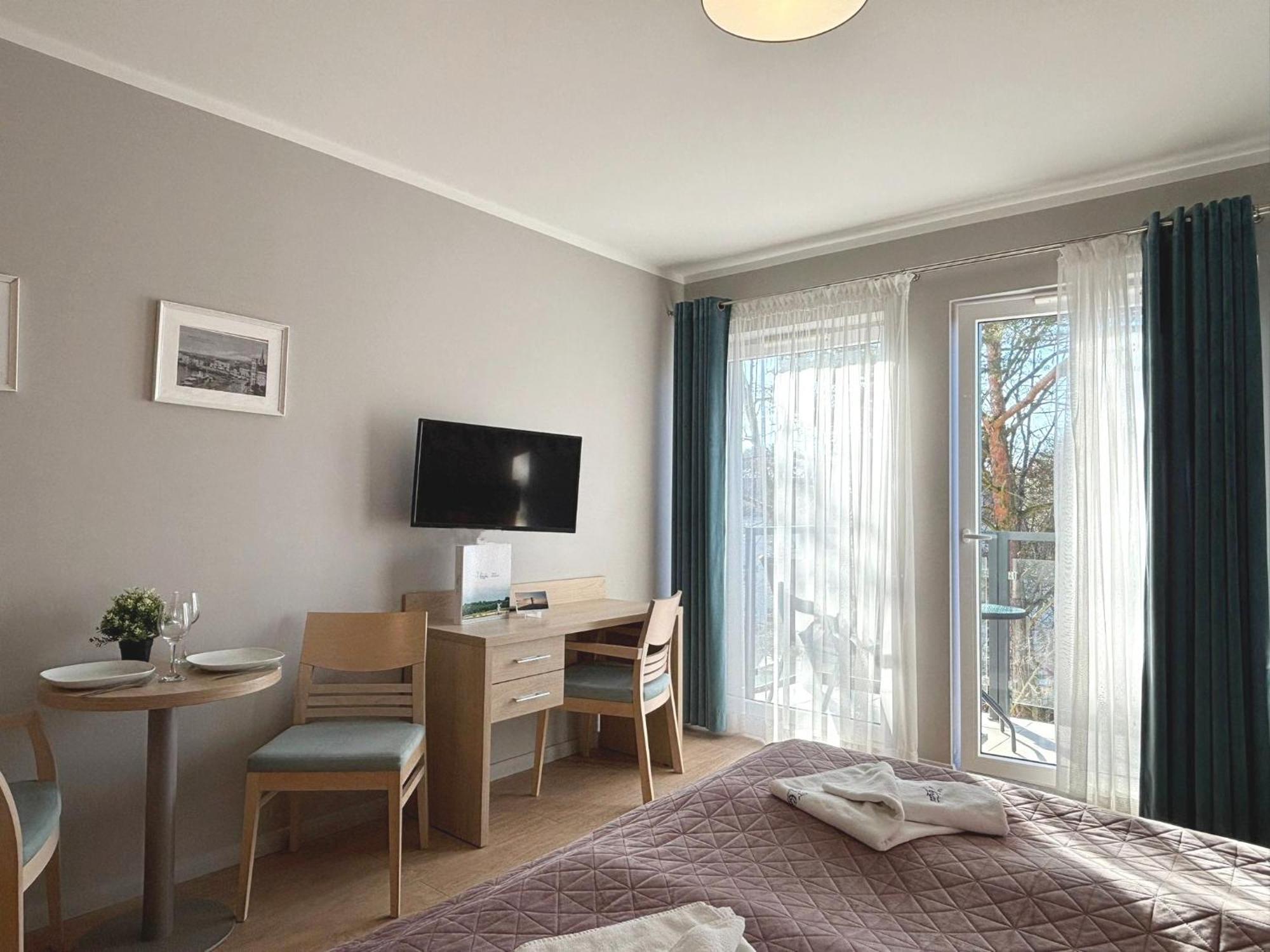Osiedle Cesarskie Apartamenty - Parking - Apartamenty Bryza Świnoujście Exterior foto